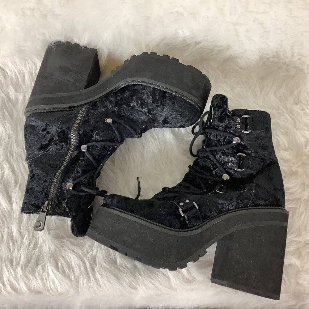 Killstar Black Velvet Broom Rider Platform Boots EU 41 US 10 - Picture 5 of 9